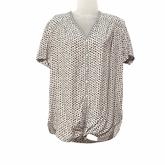 Max Studio Tops - Max Studio White and Black Lip Patterned Blouse